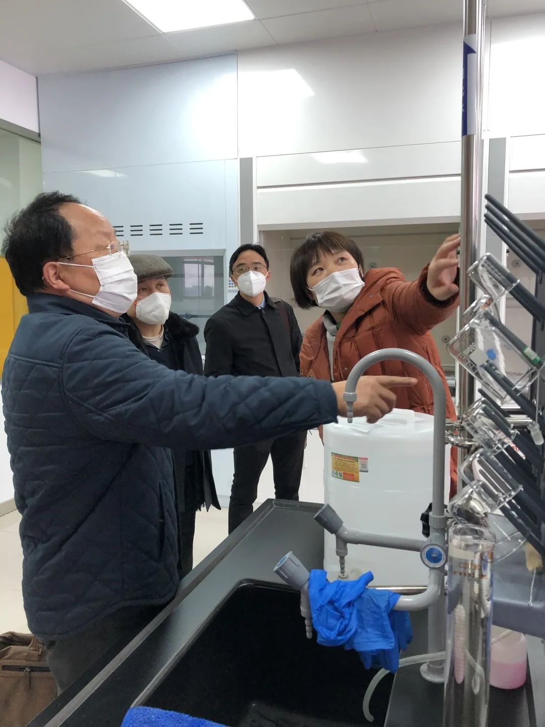 整合资源共发展10